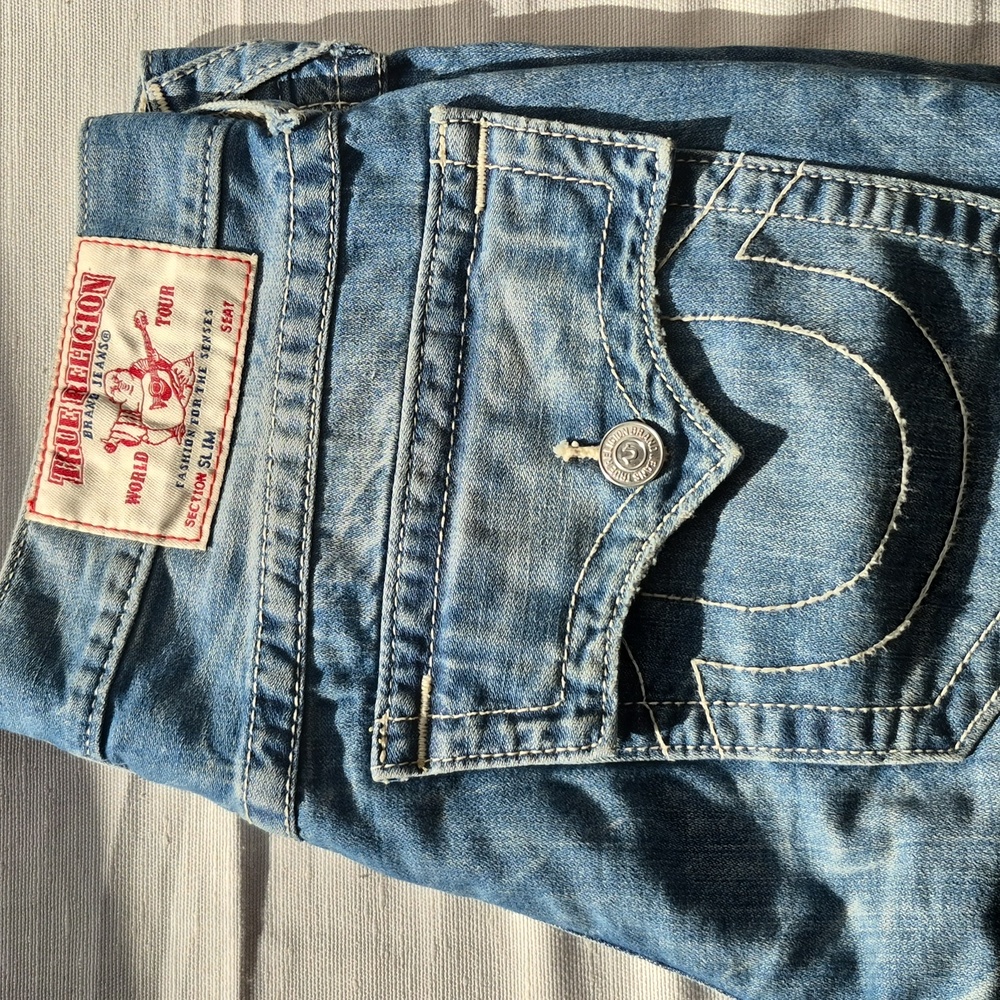 True Religion Men's Distressed Blue Denim Shorts,size 33